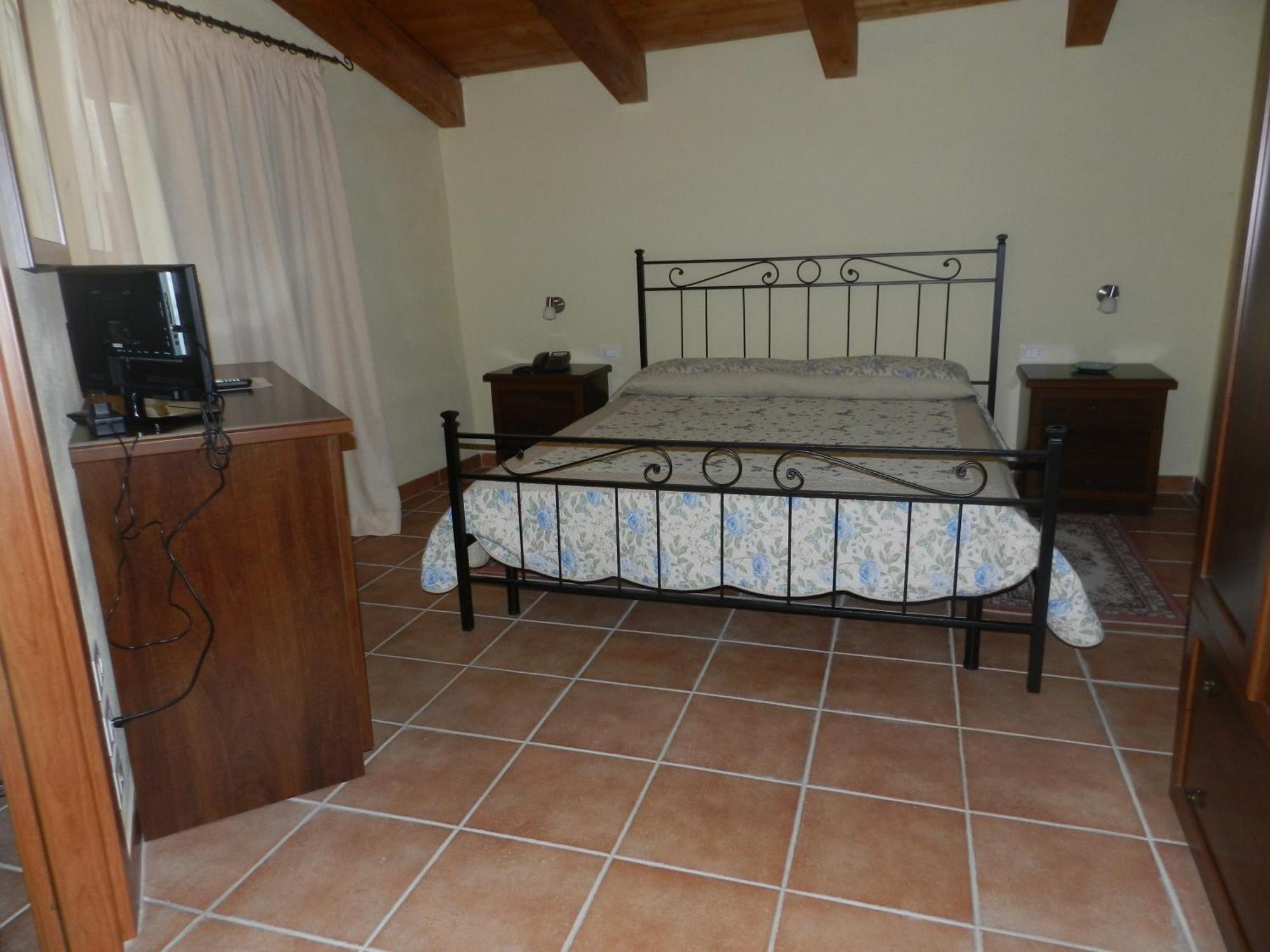 Villa Rosamaria San Chirico Raparo Oda fotoğraf